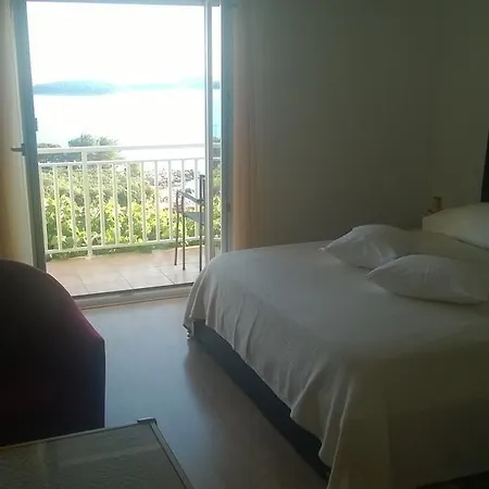 J&b House Hvar フヴァル