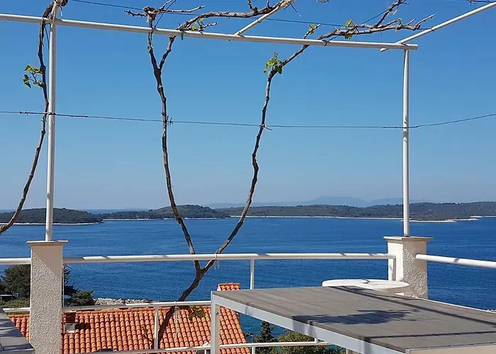 J&b House Hvar Apartment