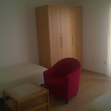 J&b House Hvar Апартаменты *