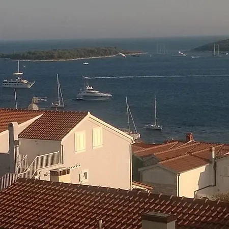 Апартаменты J&b House Hvar