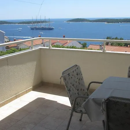 J&b House Hvar Апартаменты