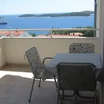 J&b House Hvar Lejlighed *