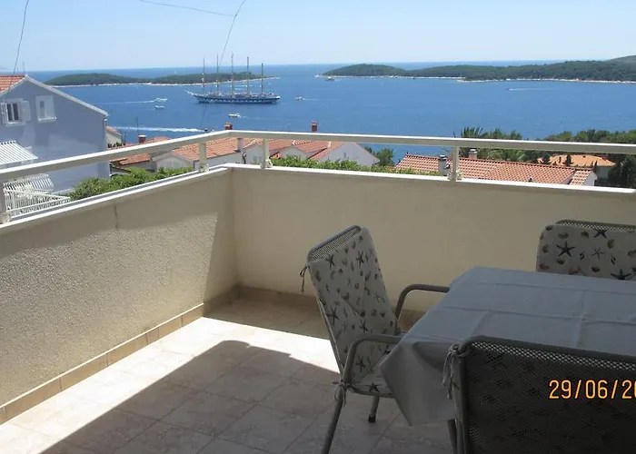 J&b House Hvar Appartement